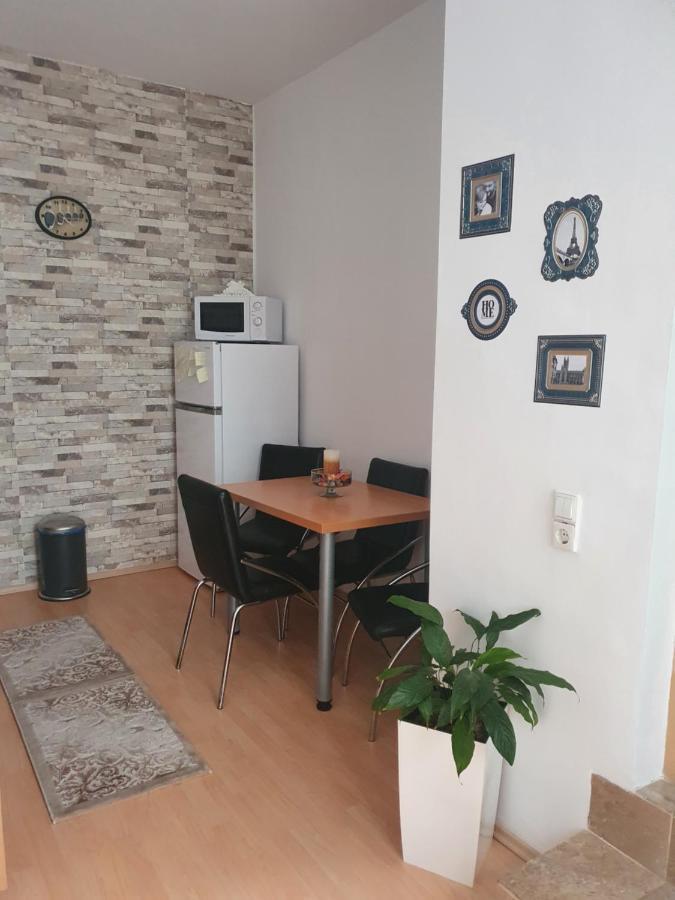 Апартаменти Sunset Apartament Брашов Екстер'єр фото